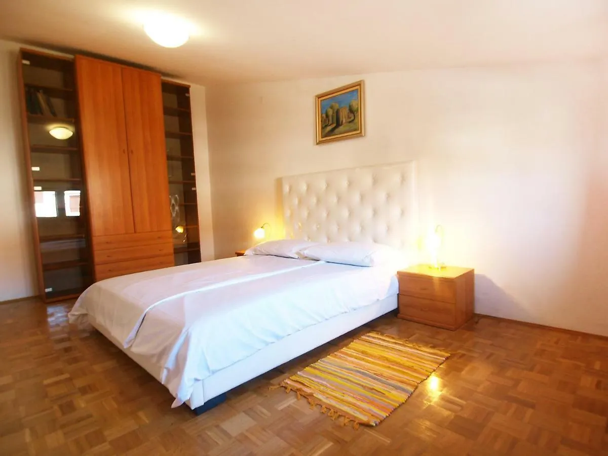 Holiday Home Eufemia-1 By Interhome Pola
