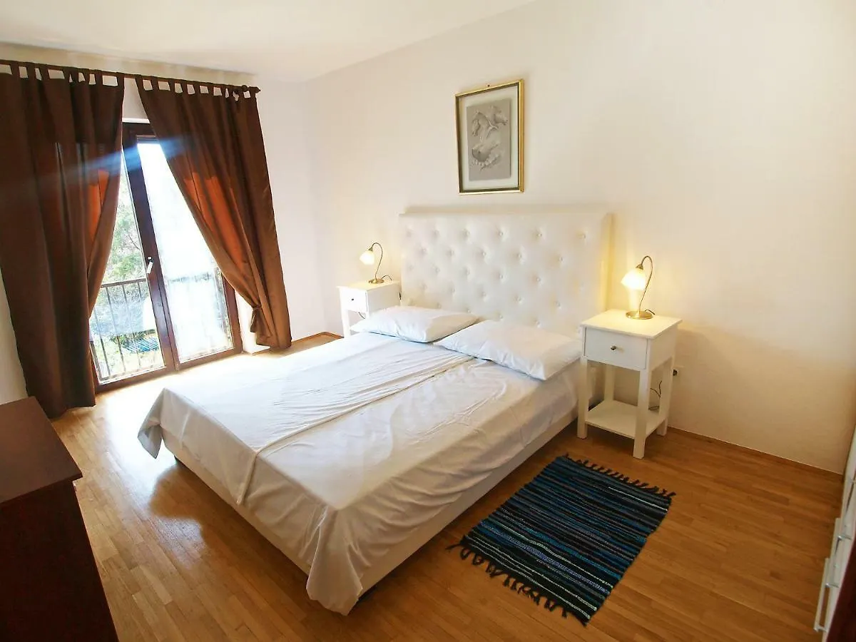 Holiday Home Eufemia-1 By Interhome Pola Croazia